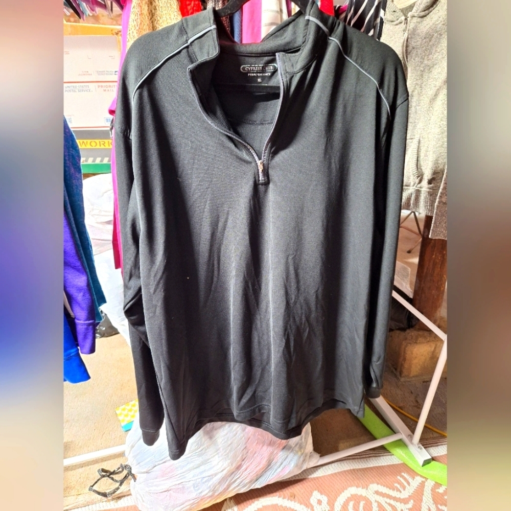 Cyprus Club black 1/4 pullover shirt size XL